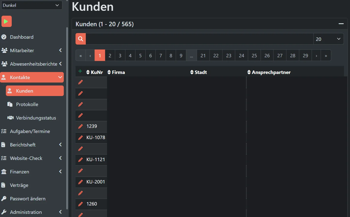 Kundenübersicht mit Kundennummer, Firma, Stadt und Ansprechpartner (Firmen- und Personennamen zur Veranschaulichung unkenntlich gemacht)